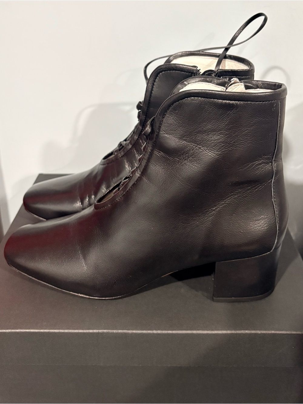 Daniella sheveel cleo in midnight black | size: 40.5 / 10
